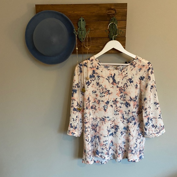 Cute Peplum RW&Co Blouse - Picture 1 of 3